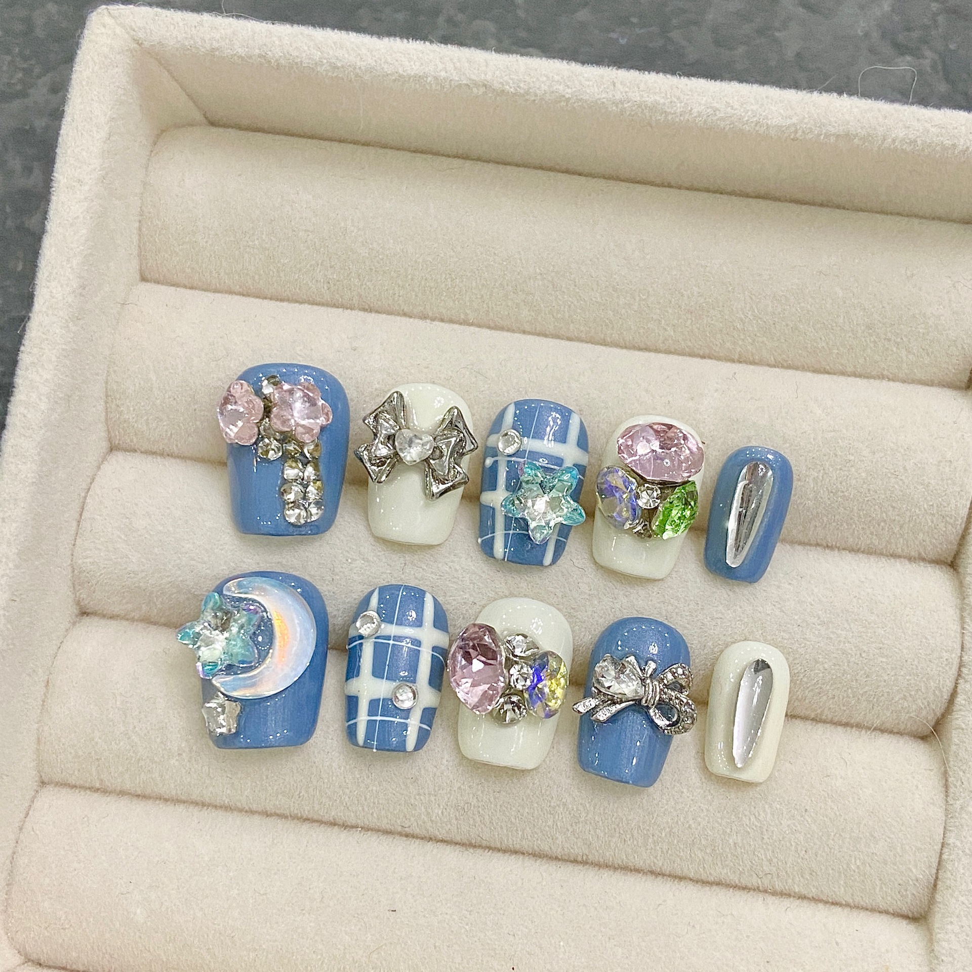 Handmade Press on Nails Shiny  - Resin Art Glitter 리뷰 및 가격
